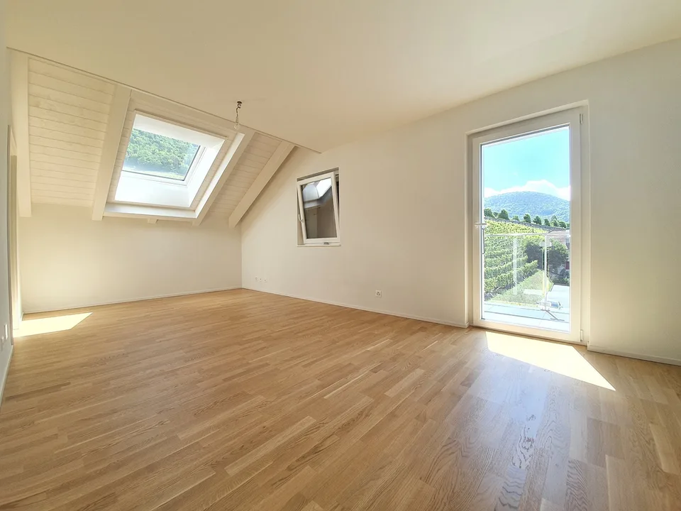 BENE ECCEZIONALE! MERAVIGLIOSO APPARTAMENTO DUPLEX DI 8.5 LOCALI