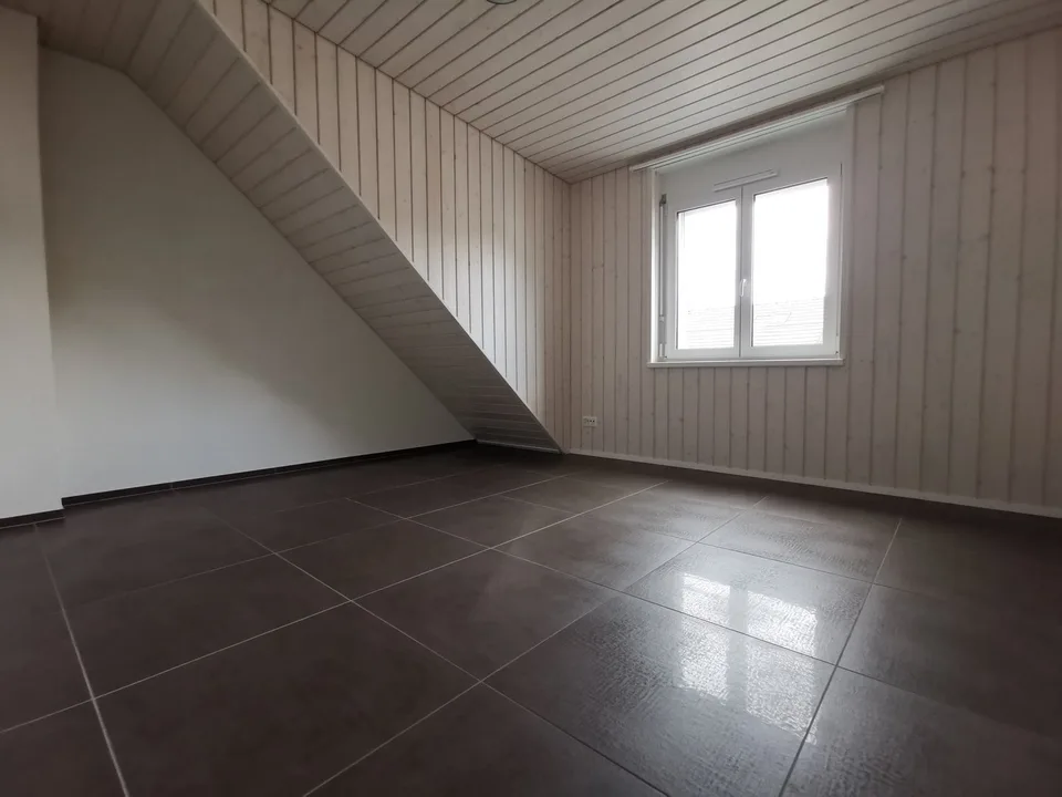 Moderne 3-Zimmer-Dachwohnung an der Aarauerstrasse in Olten