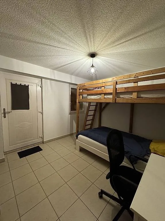 Colocation a Martigny con ingresso e bagno privati