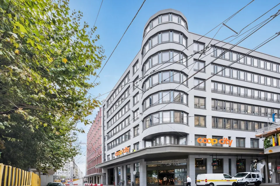 Dans un immeuble rénové, au cur de la Rue du Rhône à Genève, surface de bureaux premium et attractives