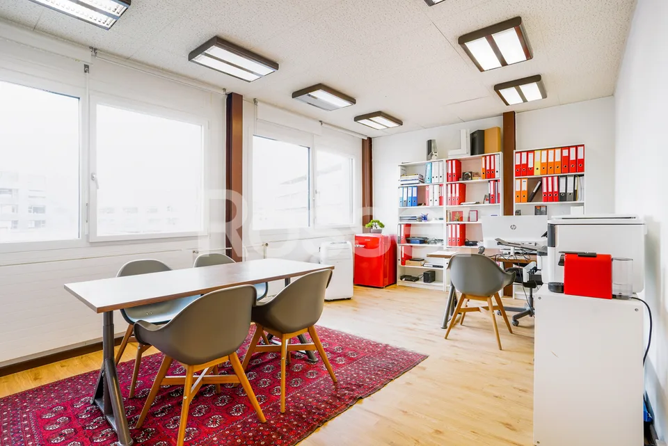 Bureaux d'environ 20m² au 2ème étage