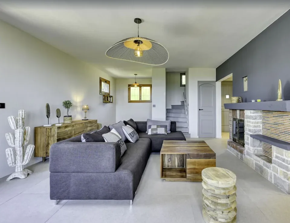 In der Nähe des Golfplatzes von Bandol. Villa am Meer mit Pool, wöchentliche Vermietung. Sicheres, privates Anwesen. – Foto 7 von 17