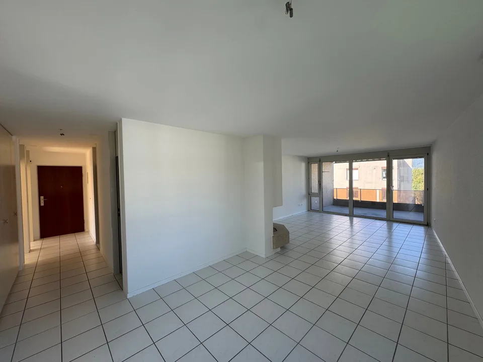 Appartamento di 3,5 locali con camino e balcone a Olten