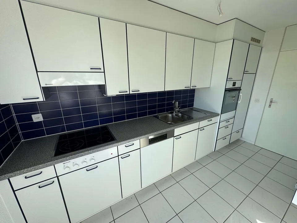 Appartamento di 3,5 locali con camino e balcone a Olten
