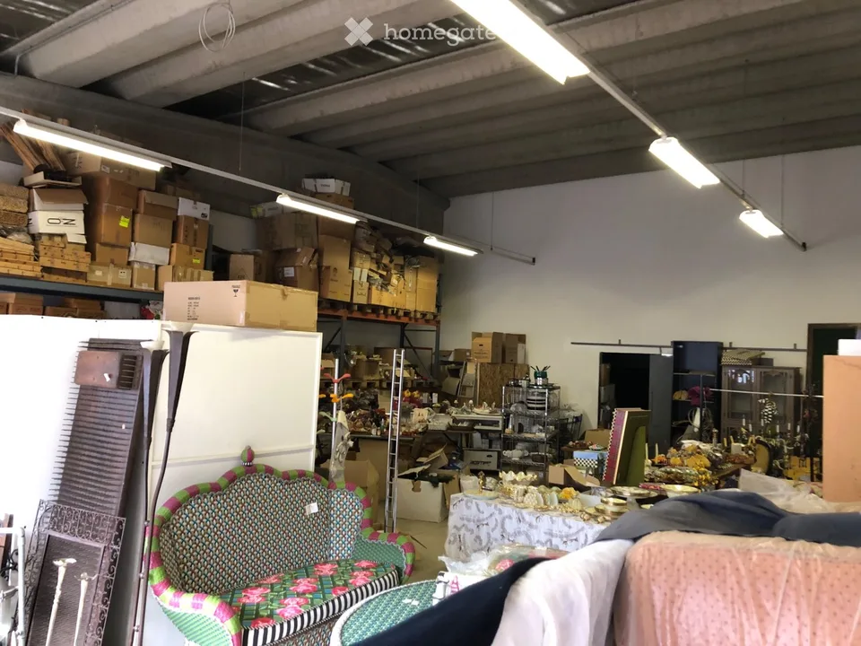 Affittasi locale di 140 m2 a Mezzovico