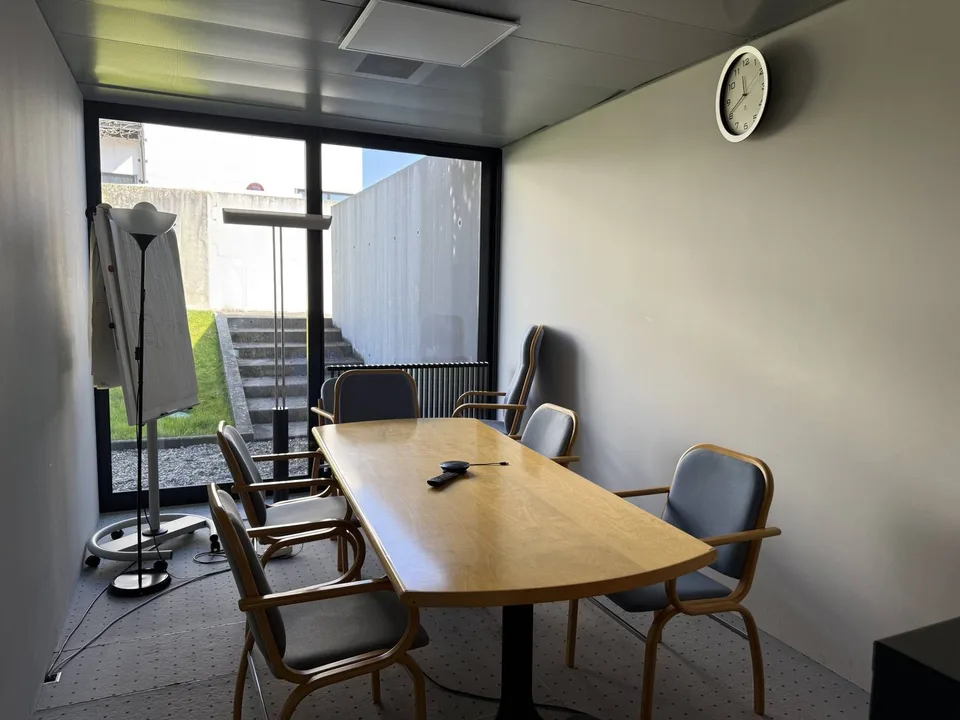 Büro von 300m2, teilbar, in Terre Sainte – Foto 7 von 8