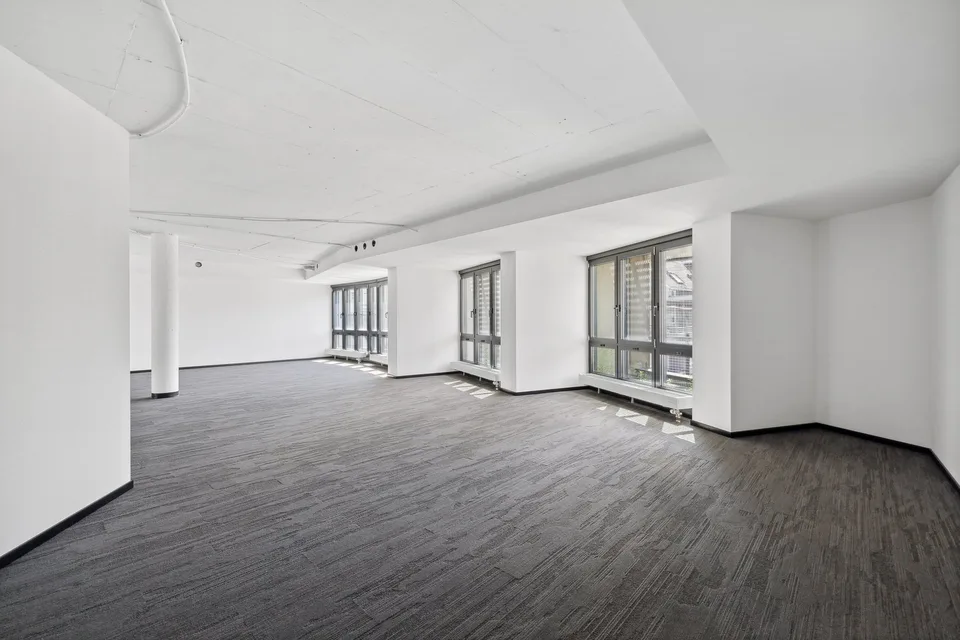 Espace de bureau attractif dans un excellent emplacement - disponible immédiatement ! – photo 8 sur 10