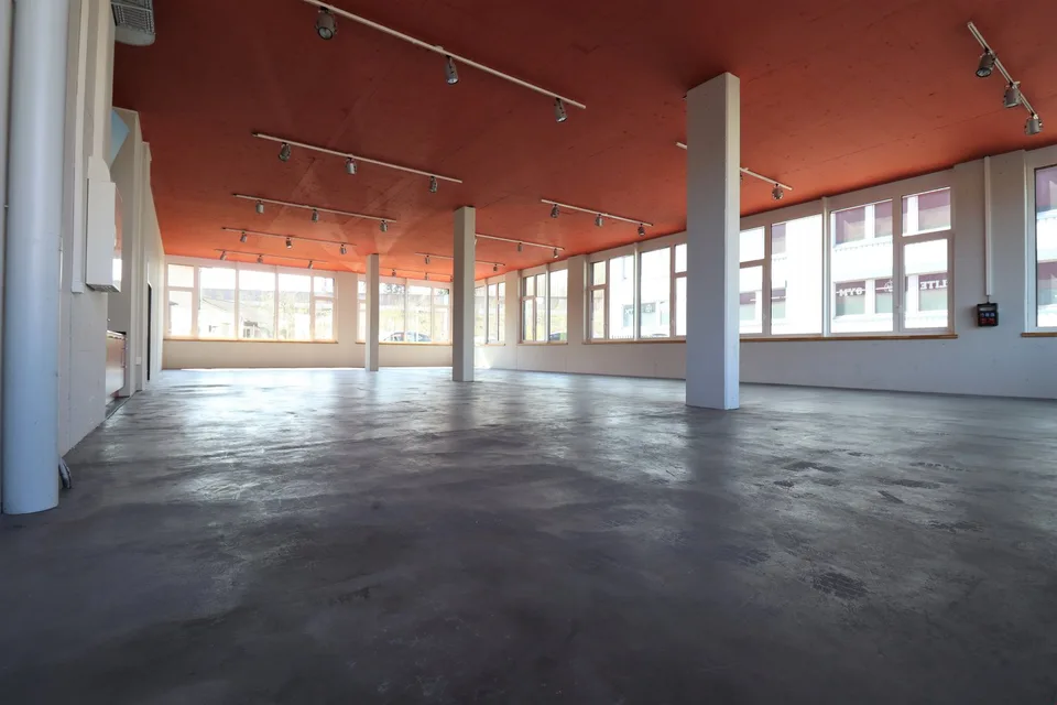 Spazio commerciale nella Casa degli Affari Svizzera