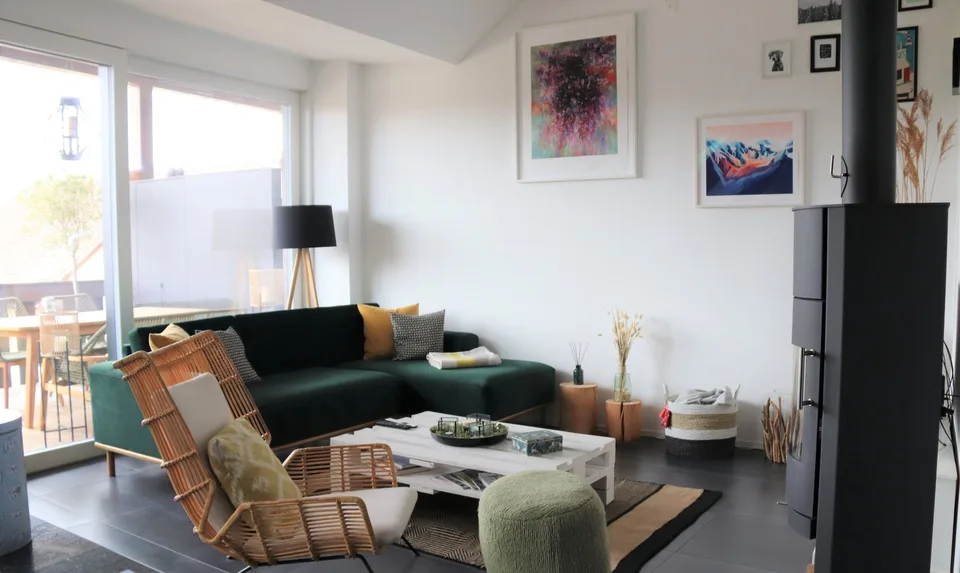 Helle und grosszügige 4.5-Zimmer Dachwohnung mit Balkon