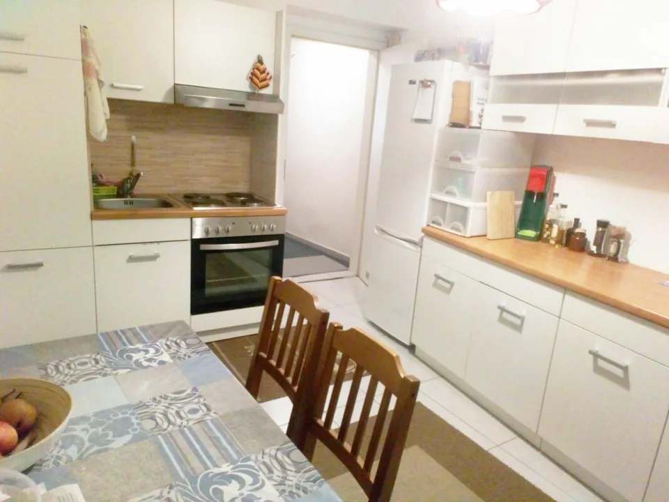 Möbliertes WG-Zimmer zu Vermieten! Zentral in Bremgarten