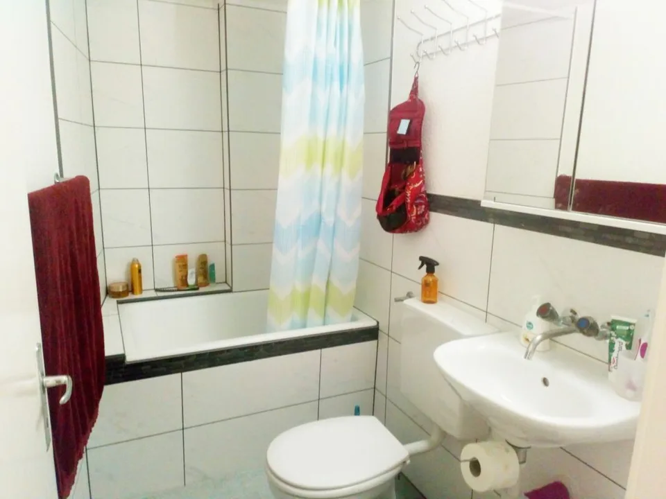 Möbliertes WG-Zimmer zu Vermieten! Zentral in Bremgarten