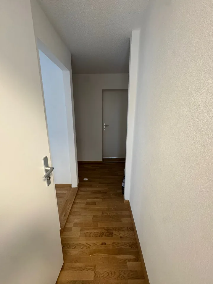 Incantevole appartamento mansardato di 2 locali a Saint-Imier – foto 8 di 8