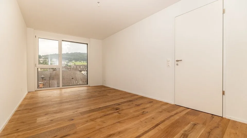 Moderne et spacieuse - située au centre