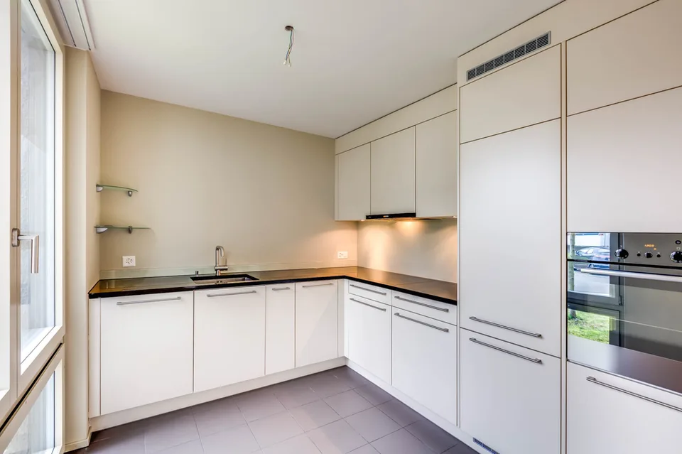 Moderne, helle Wohnung in Männedorf zu vermieten – Foto 6 von 9