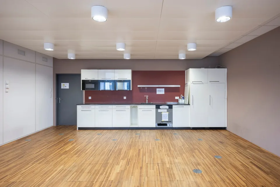 Moderne Bürofläche an der Brandstrasse 24 in Schlieren – 930 m² sofort verfügbar – Foto 16 von 16