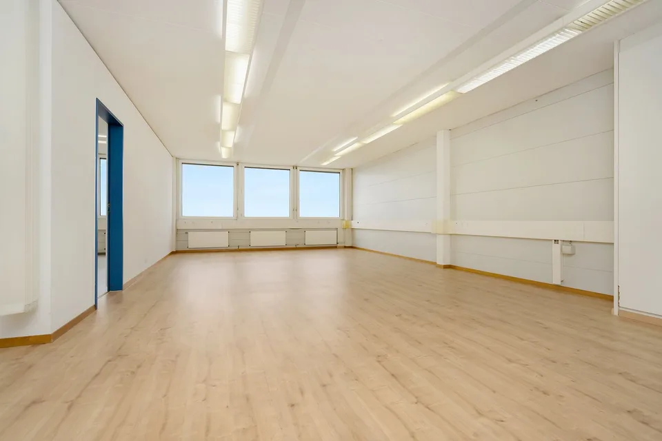 Espace de bureau ou commercial fonctionnel - les trois premiers mois gratuits