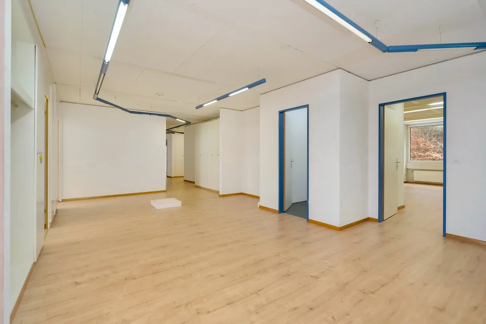 Espace de bureau ou commercial fonctionnel - les trois premiers mois gratuits