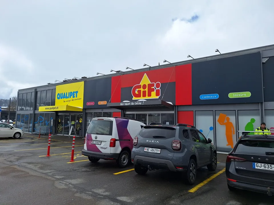 Superficie commerciale in affitto - situata in modo ideale a La Chaux de Fond