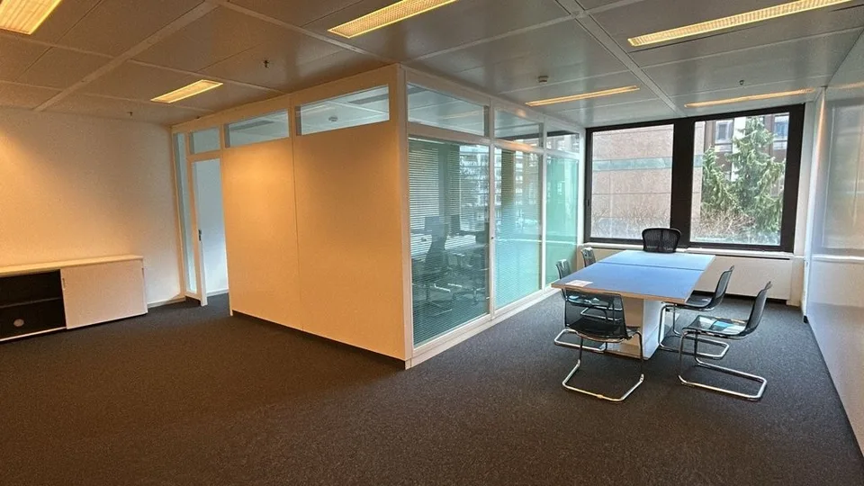 Surface bureau de 59m2 - 1er étage GBC