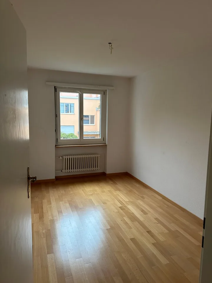 Attractive attic apartment with a view of the green