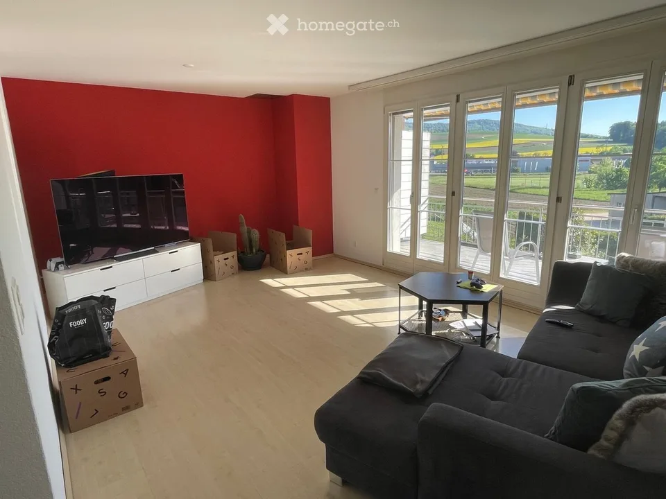 Helle 3,5 Zimmer Wohnung