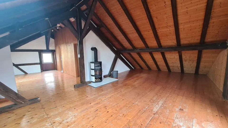 Spacieux appartement de 6.5 pièces avec balcon à Porrentruy – photo 8 sur 13