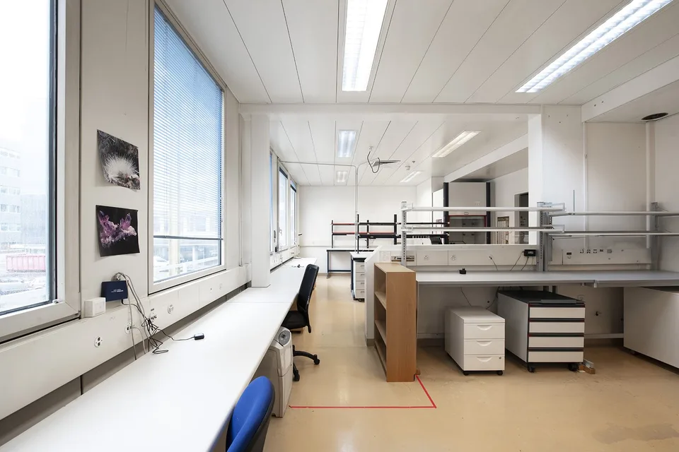 Prächtige Laborflächen von 980m2 im 2. Stock des CTN 14