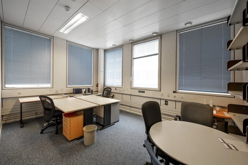 Prächtige Laborflächen von 980m2 im 2. Stock des CTN 14