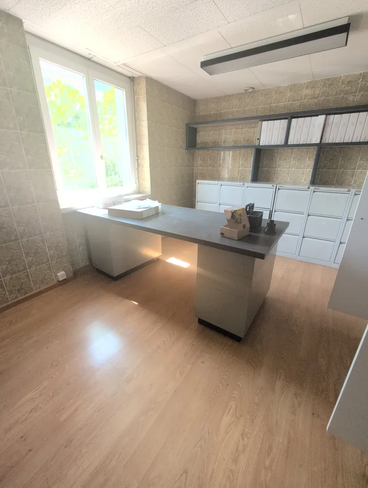 In affitto, depositi destinati principalmente allo stoccaggio, a Sion! – foto 49 di 58