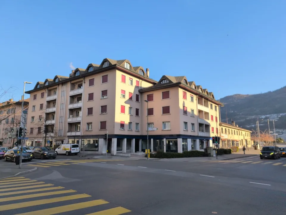 À louer, dépôts destinés principalement pour du stockage, à Sion !