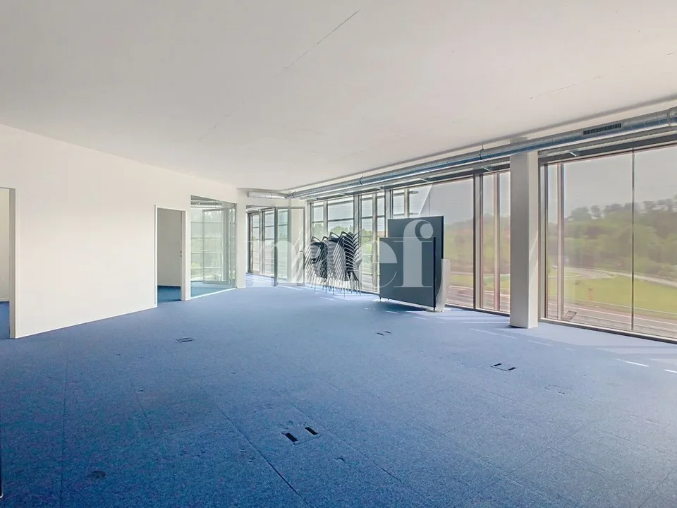 Bureaux modulables dans immeuble récent