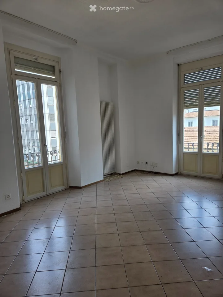 Ampio 4.5 locali in centro, Chiasso