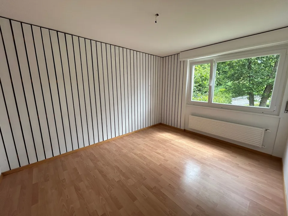 Zu vermieten: 4.5-Zimmer-Wohnung mit Balkon - Le Seut 3, Malleray