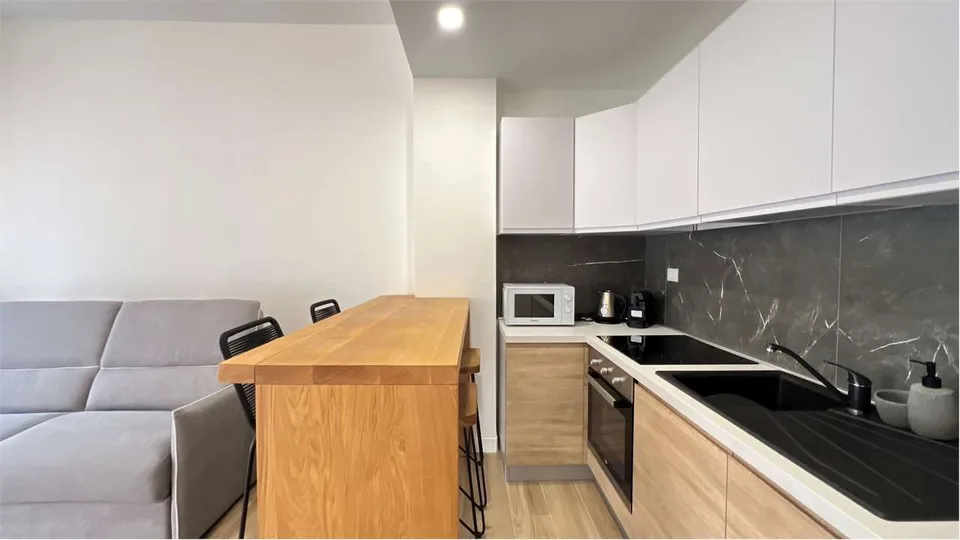 Affittasi a Como: Il tuo pied-à-terre ideale!