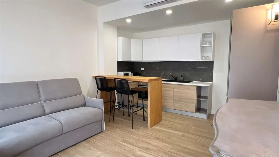 Affittasi a Como: Il tuo pied-à-terre ideale!