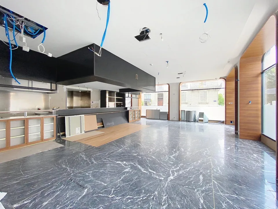 Exceptional Arcade 825 m2 – photo 8 of 13