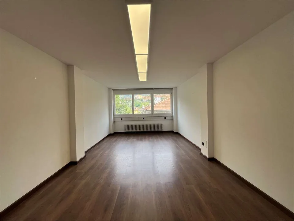 Rif. 2539 Chiasso bureau moderne