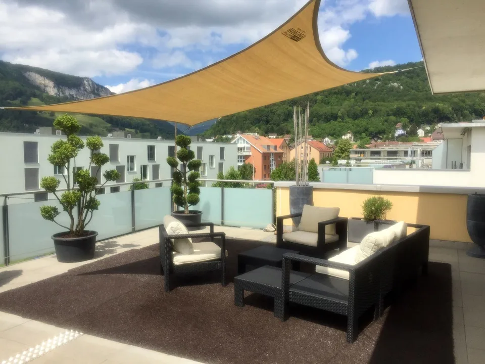 Exklusive 5.5-Zimmer-Attikawohnung mit beeindruckender Dachterrasse