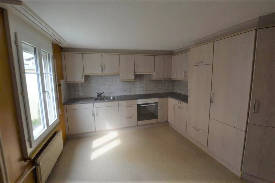 4.0-Zimmer-Wohnung im Hochparterre