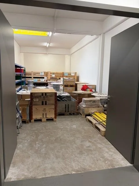 Mix & Match - Zwei Lagerflächen mit insgesamt 260 m²!