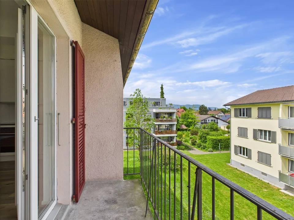 Appartement 3 pièces lumineux avec balcon à Langenthal à louer