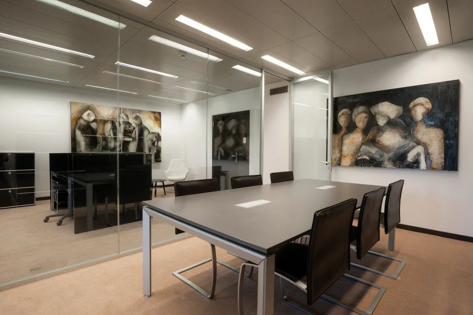 MANNO – BÜRO MIT BEVORZUGTER SICHTBARKEIT