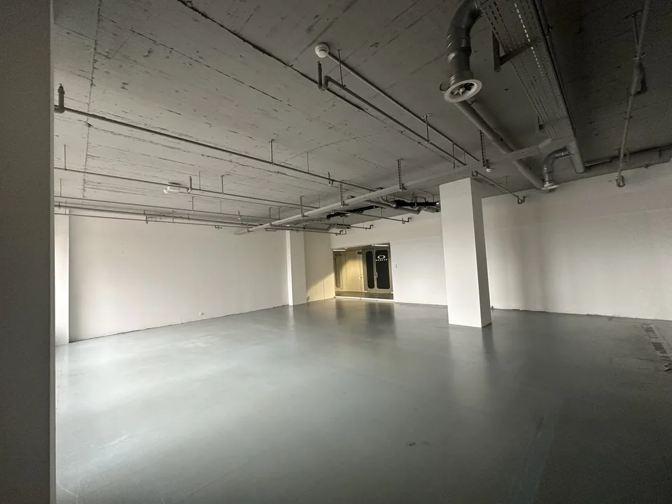 IN AFFITTO - Spazio commerciale 117 m²