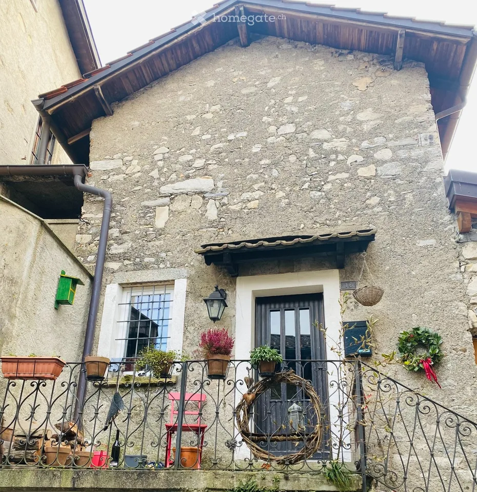 Spaziosa casa nello splendido nucleo di Brè