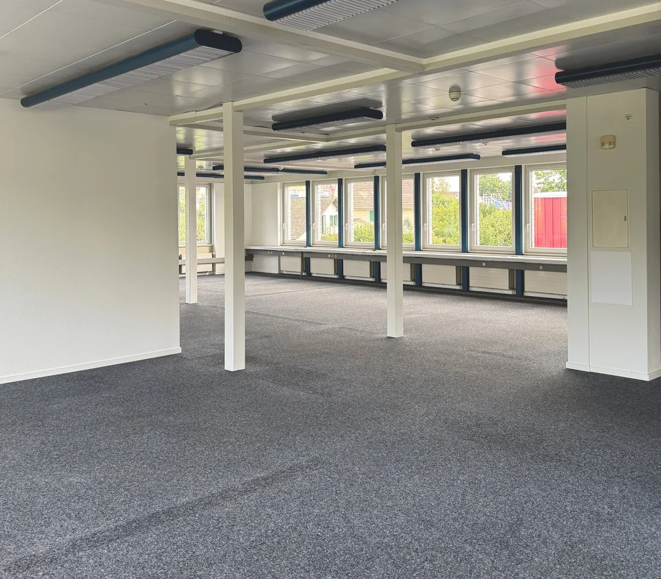 Espace de bureau abordable avec 318 m² - idéal pour les PME ou en combinaison avec un entrepôt