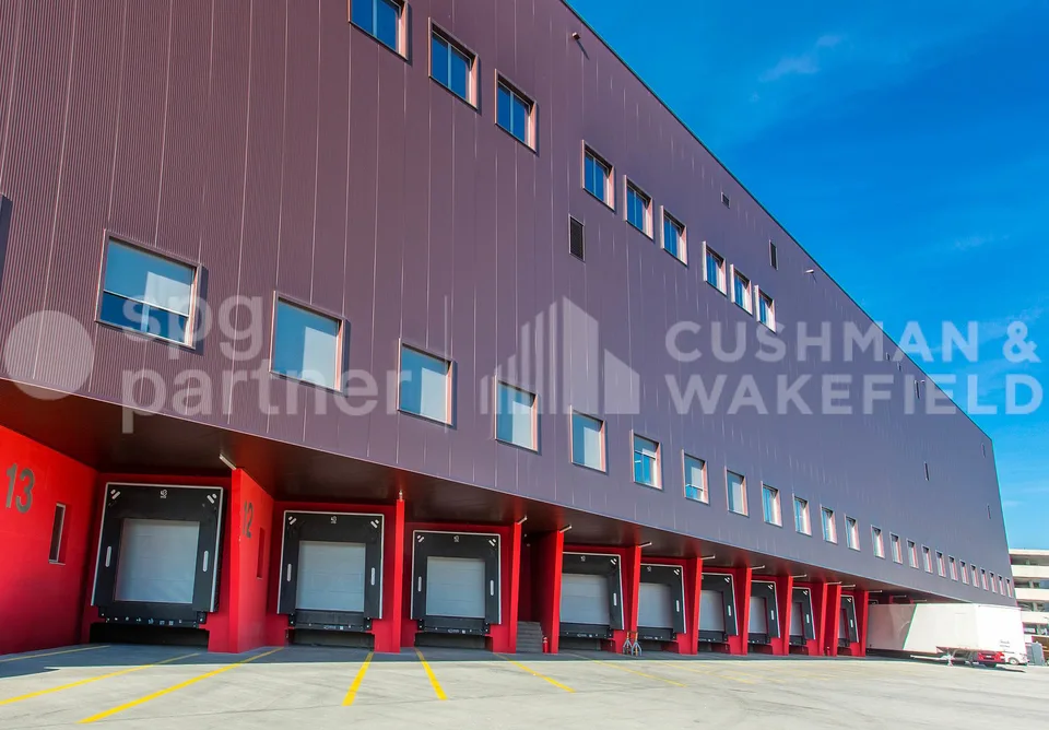 Grenet 21- Dépôts logistiques, ateliers artisanaux et bureaux modernes avec terrasse
