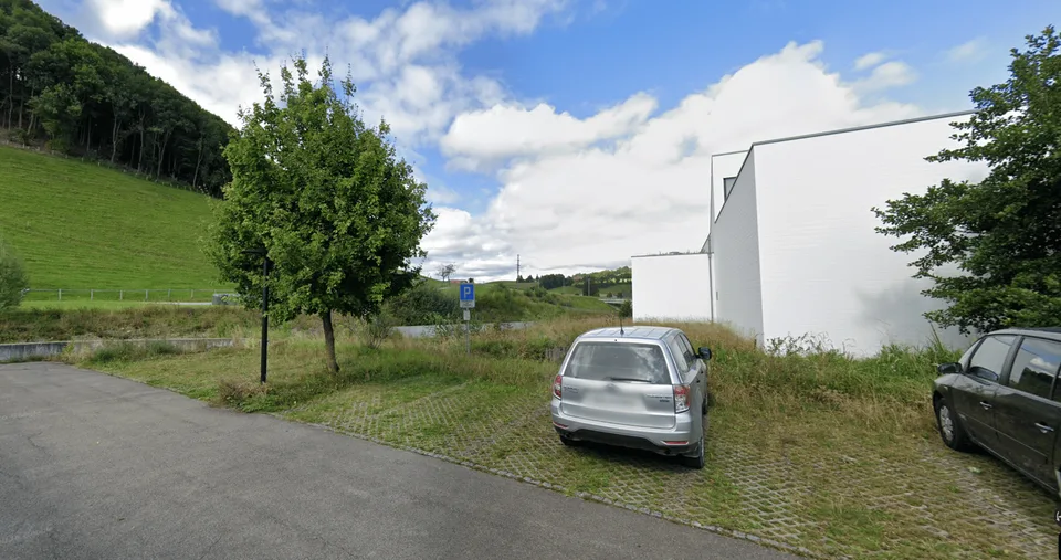 Parkplatz ab 1. September 2026 zu vermieten
