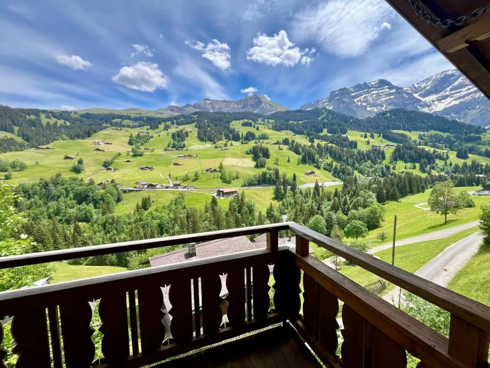 Heimeliges 4.5-Zimmer Chalet mit atemberaubender Aussicht in Adelboden BE