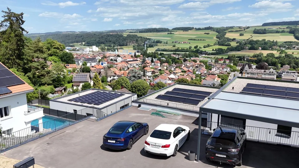 Zweifamilienhaus-Villa der Moderne mit 180 m² in Lucens - atemberaubender freier Blick
