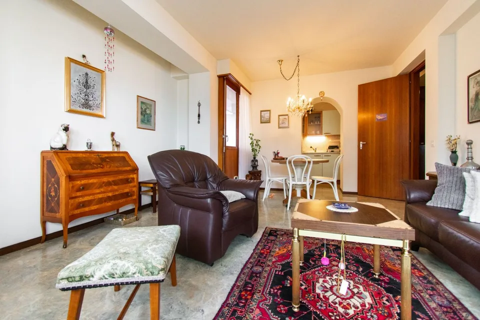 Wohnung 2.5 Zimmer mit Balkon und Seeblick – Foto 6 von 10